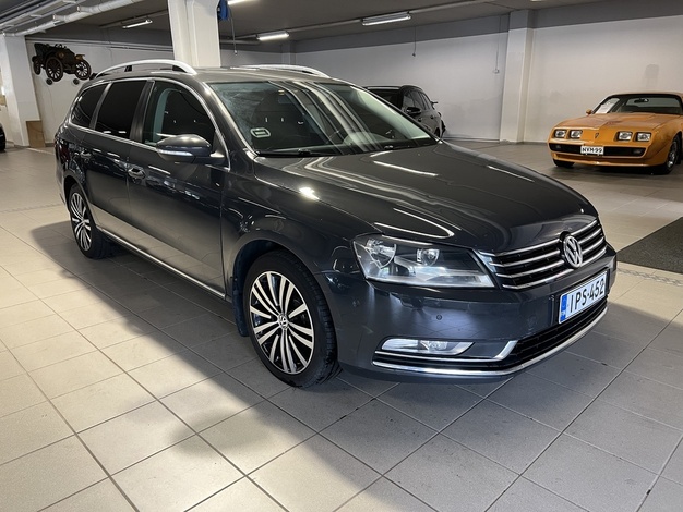 Volkswagen Passat Variant Comfortline 1,4 TSI MultiFuel 118 kW (160 hv) DSG-automaatti, vm. 2012, 209 tkm (2 / 9)