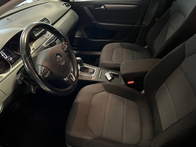 Volkswagen Passat Variant Comfortline 1,4 TSI MultiFuel 118 kW (160 hv) DSG-automaatti, vm. 2012, 209 tkm (7 / 9)