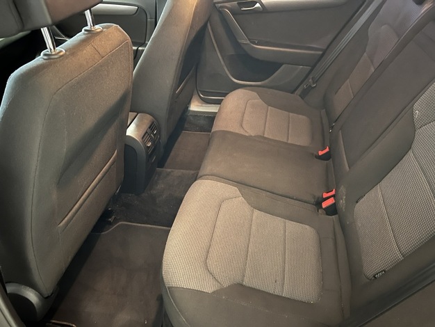 Volkswagen Passat Variant Comfortline 1,4 TSI MultiFuel 118 kW (160 hv) DSG-automaatti, vm. 2012, 209 tkm (8 / 9)