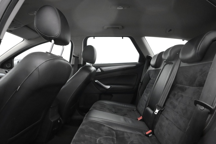 Ford Mondeo 2,0 TDCi 140hv PowerShift Titanium Business A6 Wagon, vm. 2012, 370 tkm (16 / 21)