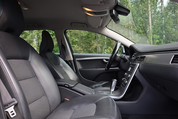 Volvo V70 D5 AWD Momentum Business aut, vm. 2011, 371 tkm (10 / 15)