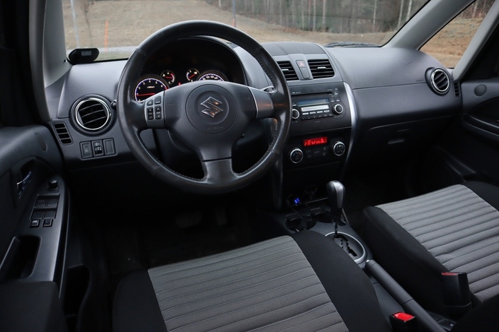Suzuki SX4 1,6 VVT CITY 5D 4AT, vm. 2010, 271 tkm (14 / 18)