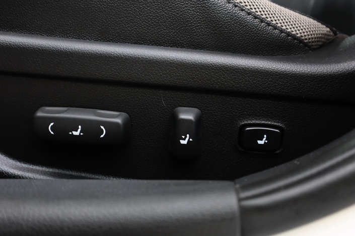 Kia Optima 2,0 EX A/T, vm. 2013, 237 tkm (21 / 27)