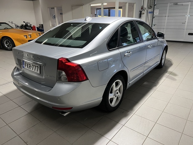 Volvo S40 D3 Classic, vm. 2012, 254 tkm (3 / 11)