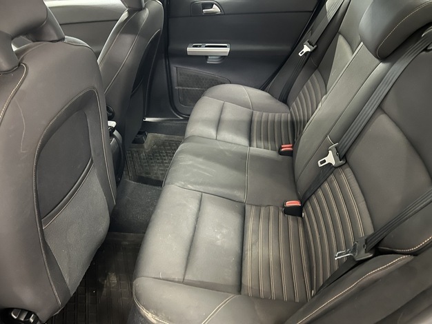 Volvo S40 D3 Classic, vm. 2012, 254 tkm (7 / 11)