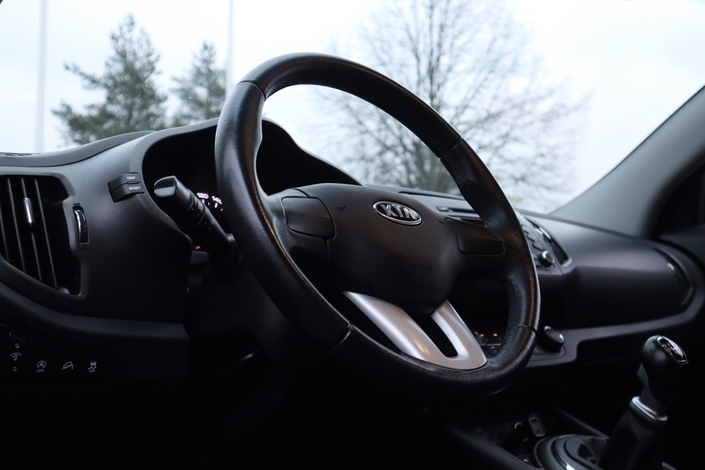 Kia Sportage 1,6 ISG Urban LX EcoDynamics, vm. 2012, 123 tkm (7 / 24)