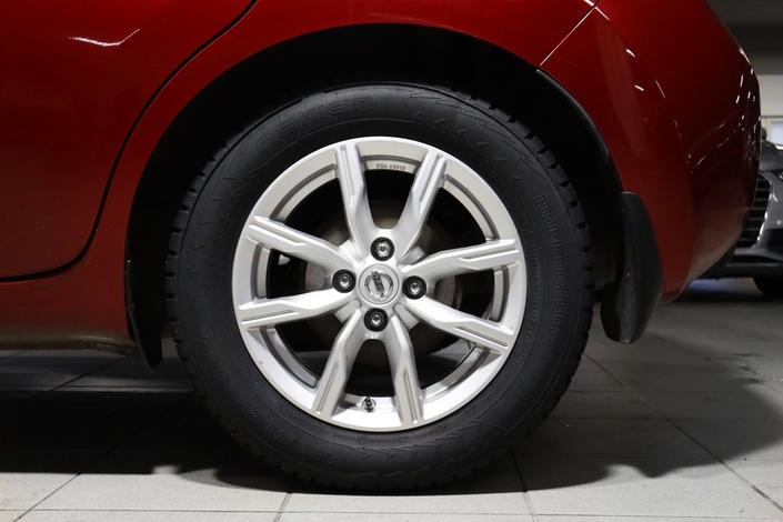 Nissan Note 1,2 Acenta 5MT, vm. 2014, 184 tkm (6 / 22)