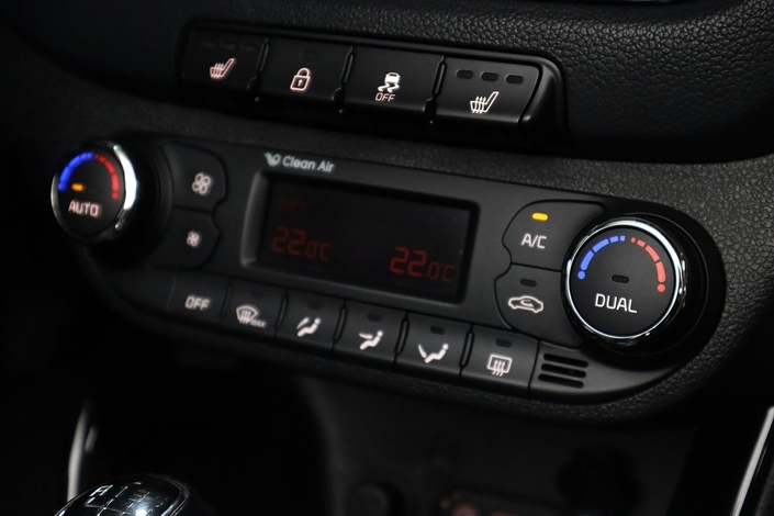 Kia cee'd 1,0 ISG 100hv Edition 7 SW EcoDynamics, vm. 2017, 84 tkm (11 / 20)