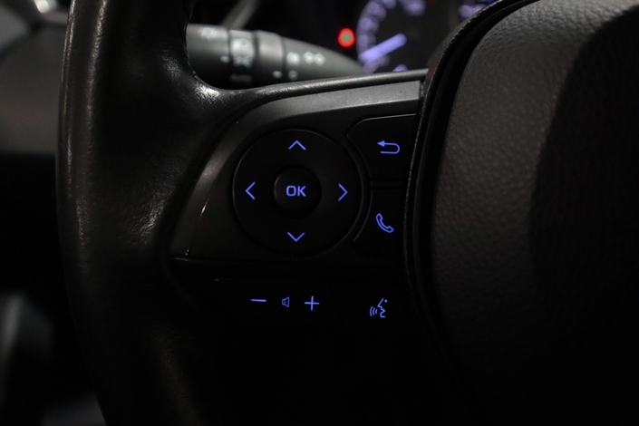 Toyota Corolla Touring Sports 1,8 Hybrid Life Business, vm. 2022, 147 tkm (12 / 17)