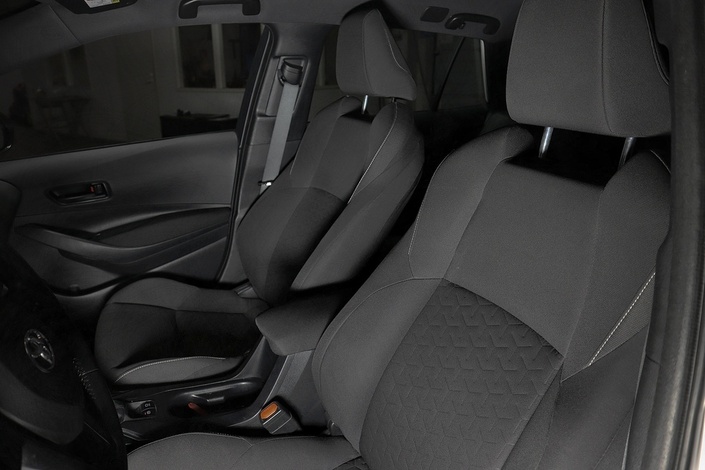 Toyota Corolla Touring Sports 1,8 Hybrid Life Business, vm. 2022, 147 tkm (14 / 17)