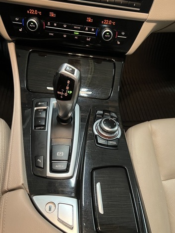 BMW 525 F11 Touring 525d TwinPower Turbo A Business Automatic Luxury, vm. 2014, 222 tkm (11 / 13)