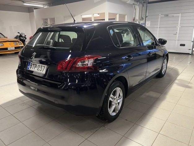 Peugeot 308 Active PureTech 130, vm. 2015, 120 tkm (4 / 14)