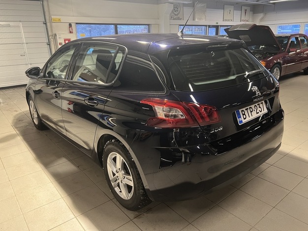 Peugeot 308 Active PureTech 130, vm. 2015, 120 tkm (5 / 14)