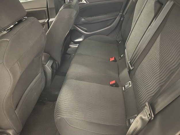 Peugeot 308 Active PureTech 130, vm. 2015, 120 tkm (9 / 14)