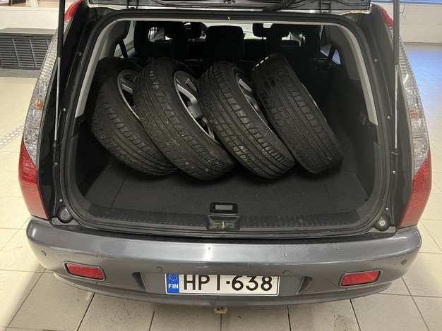 Mitsubishi Lancer STW 1,6 Invite, vm. 2008, 117 tkm (9 / 11)