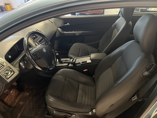 Volvo C30 1,6 Kinetic man, vm. 2010, 186 tkm (7 / 13)