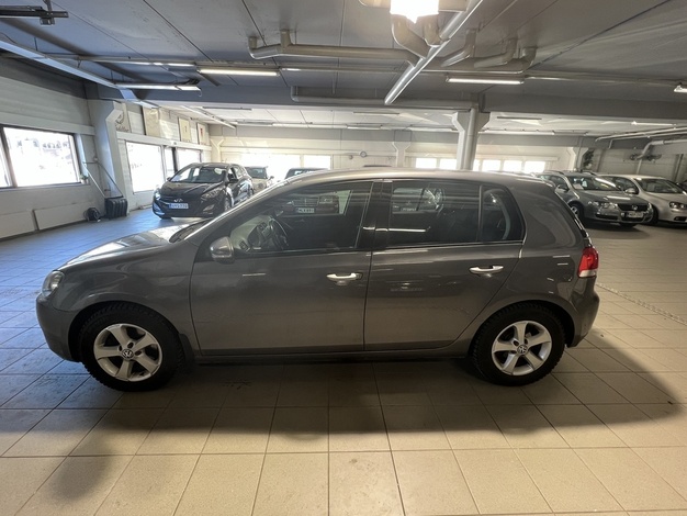 Volkswagen Golf Comfortline 1,4 TSI 90 kW 4-ovinen, vm. 2011, 101 tkm (6 / 14)