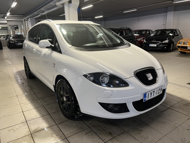 Seat Altea XL 2,0 TDI DPF Stylance 170, vm. 2008, 269 tkm (2 / 25)