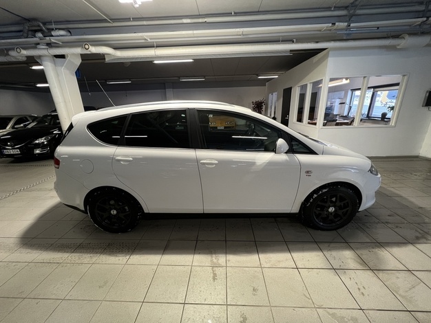 Seat Altea XL 2,0 TDI DPF Stylance 170, vm. 2008, 269 tkm (3 / 25)