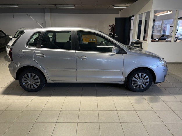 Volkswagen Polo Comfortline 1,4 59 kW 4d, vm. 2007, 153 tkm (3 / 9)