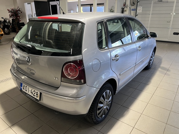 Volkswagen Polo Comfortline 1,4 59 kW 4d, vm. 2007, 153 tkm (4 / 9)