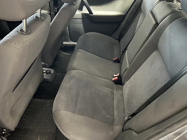 Volkswagen Polo Comfortline 1,4 59 kW 4d, vm. 2007, 153 tkm (7 / 9)