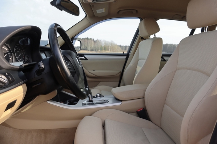 BMW X3 xDrive20d TwinPower Turbo A F25 Limited Navi Edition, vm. 2013, 373 tkm (18 / 25)