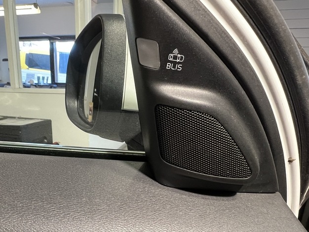 Volvo V70 D5 AWD Summum aut, vm. 2011, 432 tkm (13 / 23)