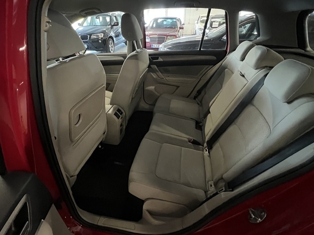 Volkswagen Golf Sportsvan Comfortline 1,6 TDI 81 kW (110 hv) BlueMotion Technology DSG-automaatti, vm. 2015, 250 tkm (7 / 22)
