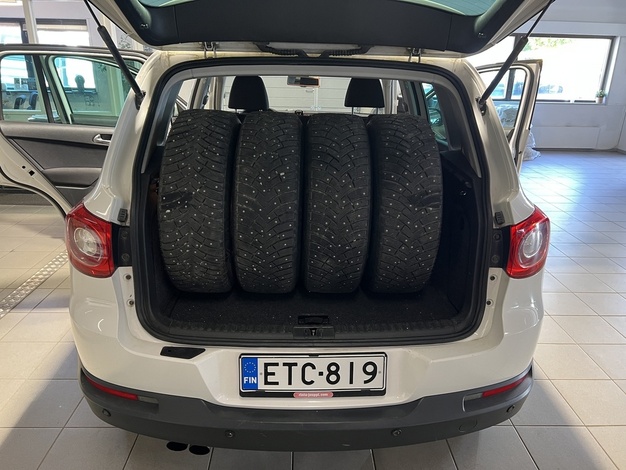 Volkswagen Tiguan Sport & Style 1,4 TSI 110 kW 4MOTION, vm. 2010, 235 tkm (9 / 20)