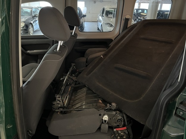 Volkswagen Caddy CADDY Farmari (AC) 6ov 1598cm3 A, vm. 2015, 239 tkm (8 / 24)