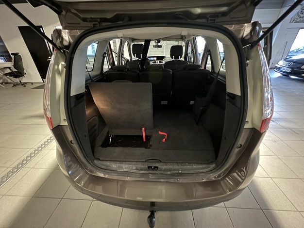 Renault Grand Scenic Dynamique 2,0 16V CVT, vm. 2010, 209 tkm (12 / 13)