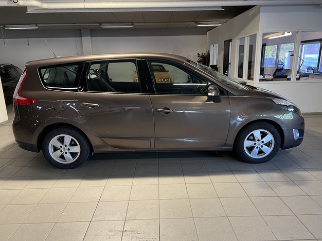 Renault Grand Scenic Dynamique 2,0 16V CVT, vm. 2010, 209 tkm (3 / 13)
