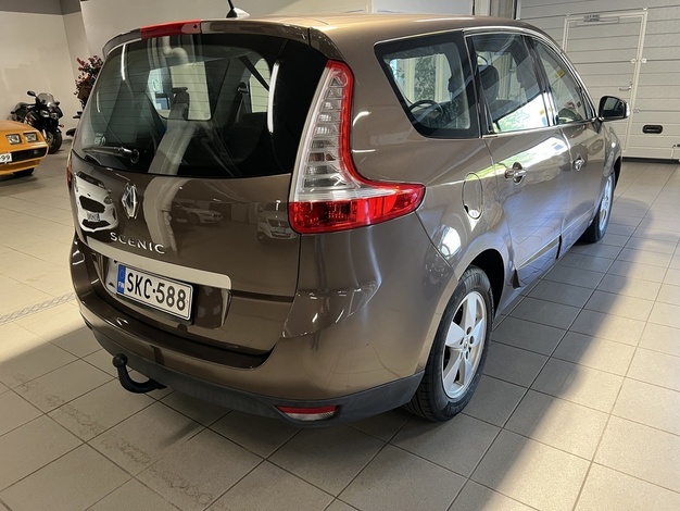 Renault Grand Scenic Dynamique 2,0 16V CVT, vm. 2010, 209 tkm (4 / 13)