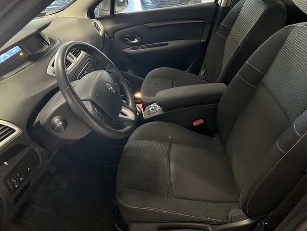 Renault Grand Scenic Dynamique 2,0 16V CVT, vm. 2010, 209 tkm (7 / 13)
