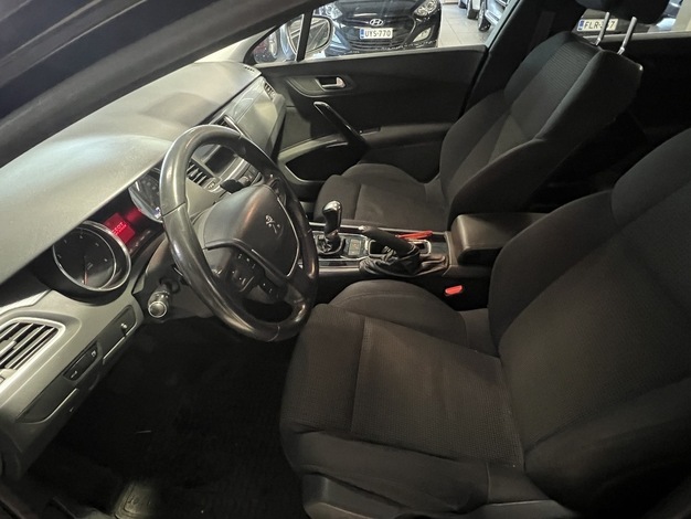 Peugeot 508 Active e-HDi 115 FAP 2Tronic, vm. 2012, 325 tkm (7 / 15)