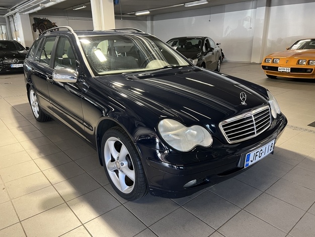 Mercedes-Benz C 180T Kompressor A, vm. 2003, 252 tkm (2 / 16)